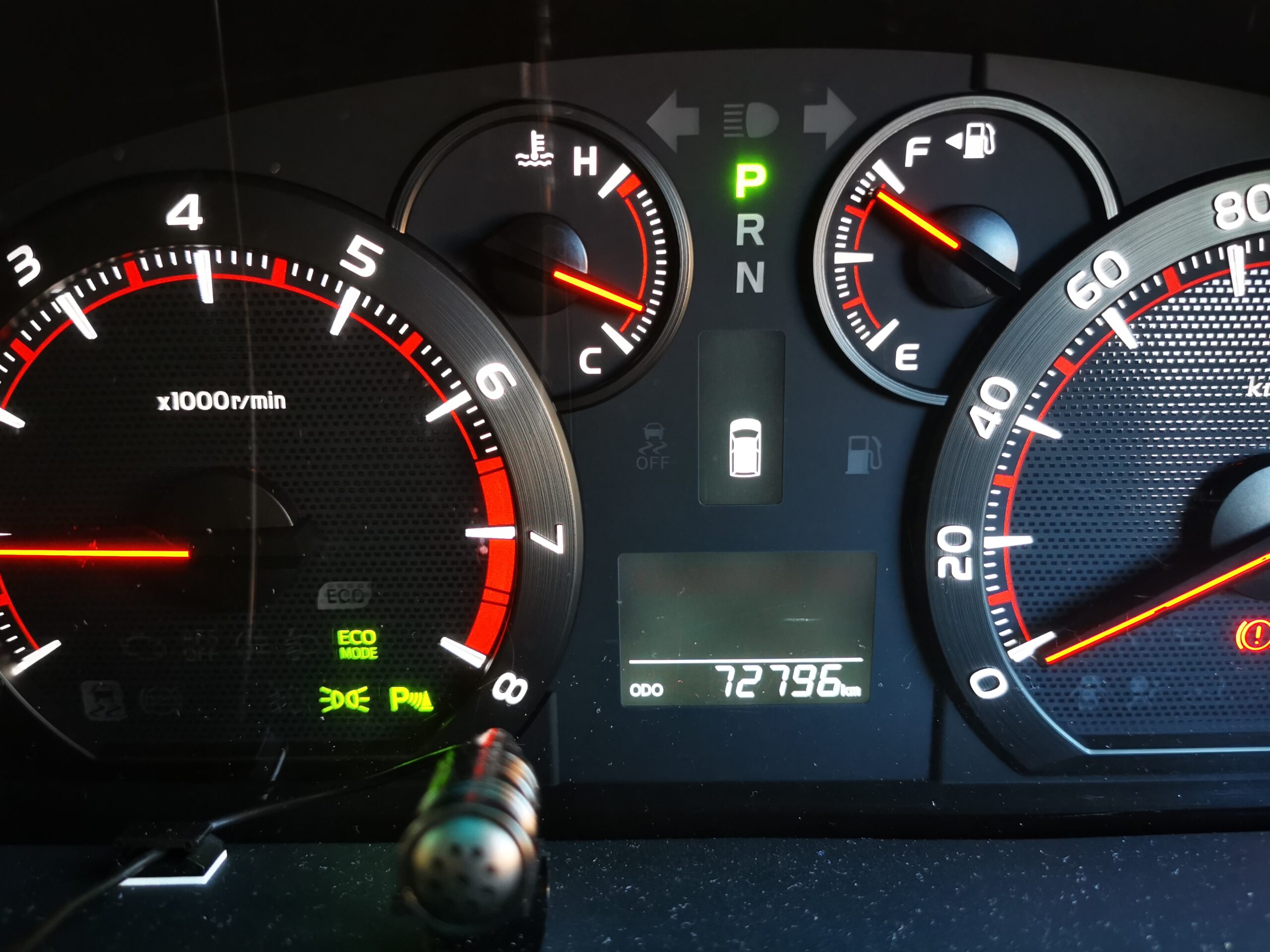 
								Toyota Alphard Gasoline 3.5L 2013 full									