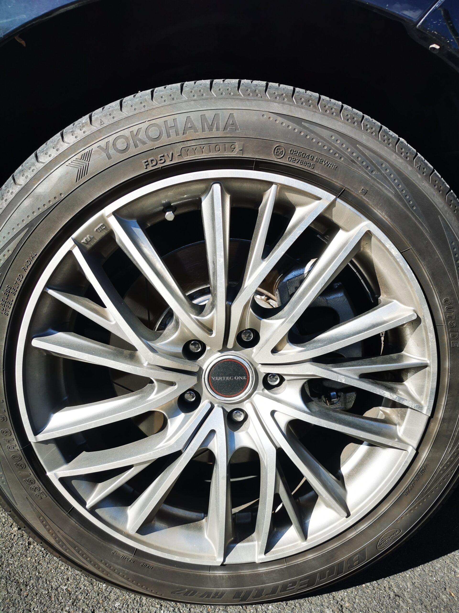 
								Toyota Estima Hybrid ahr20w 2011 full									
