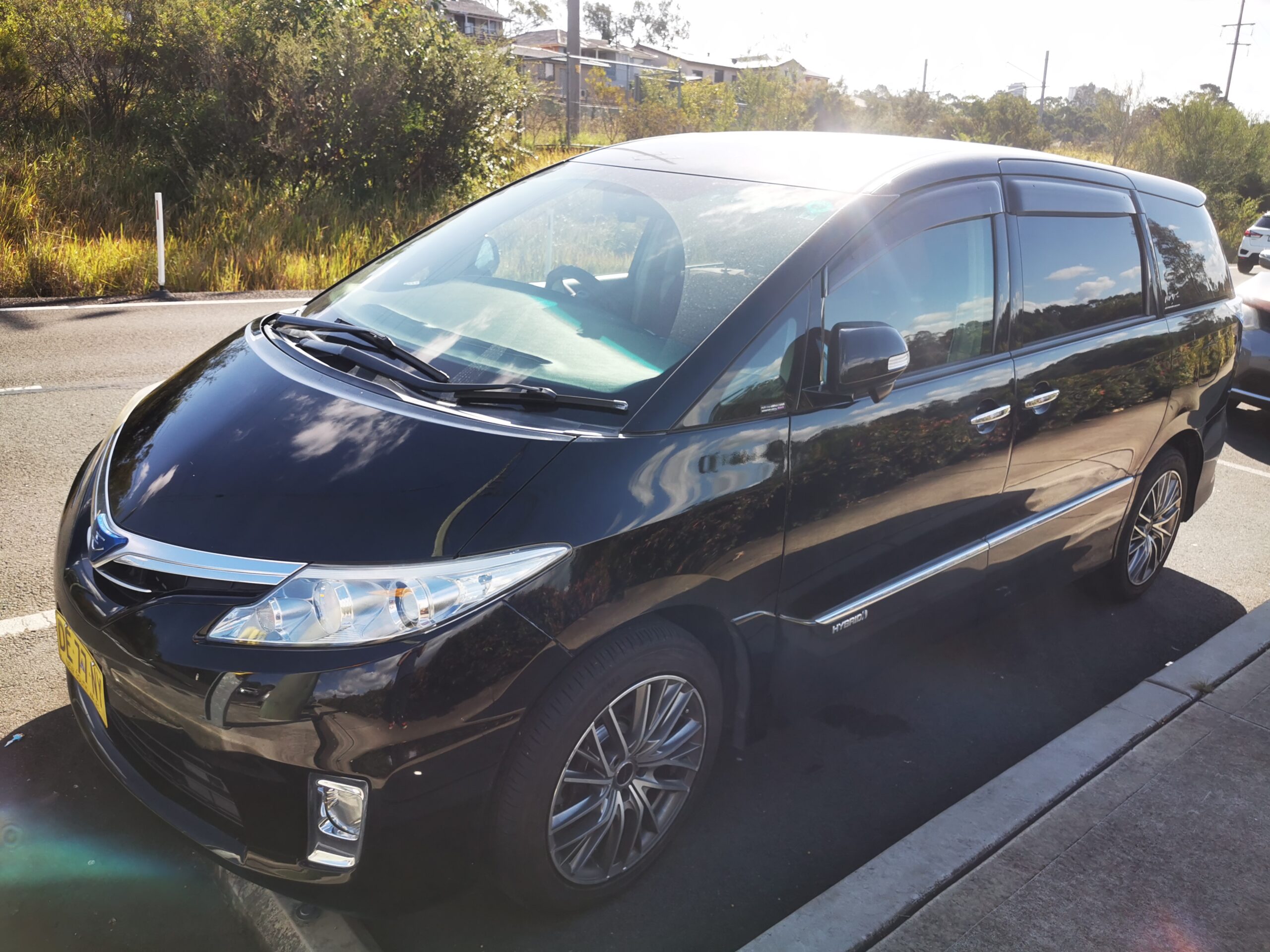 
								Toyota Estima Hybrid ahr20w 2011 full									