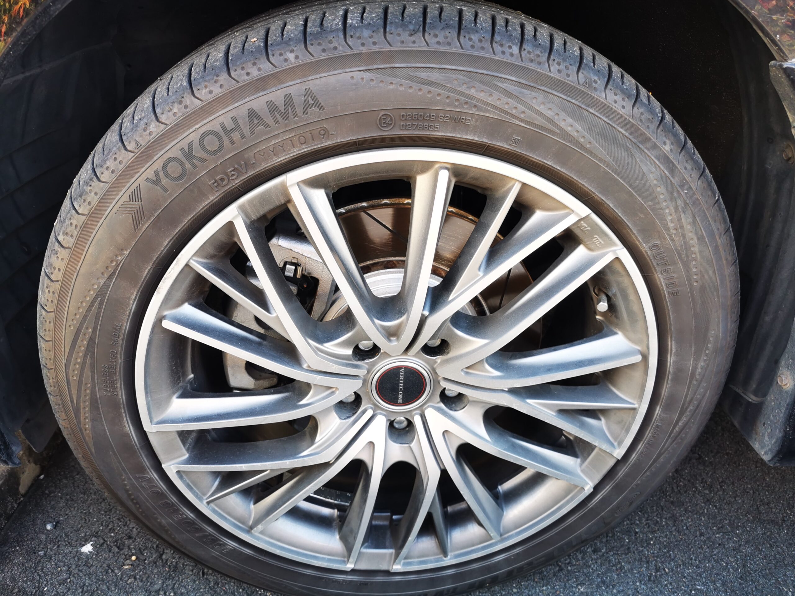 
								Toyota Estima Hybrid ahr20w 2011 full									
