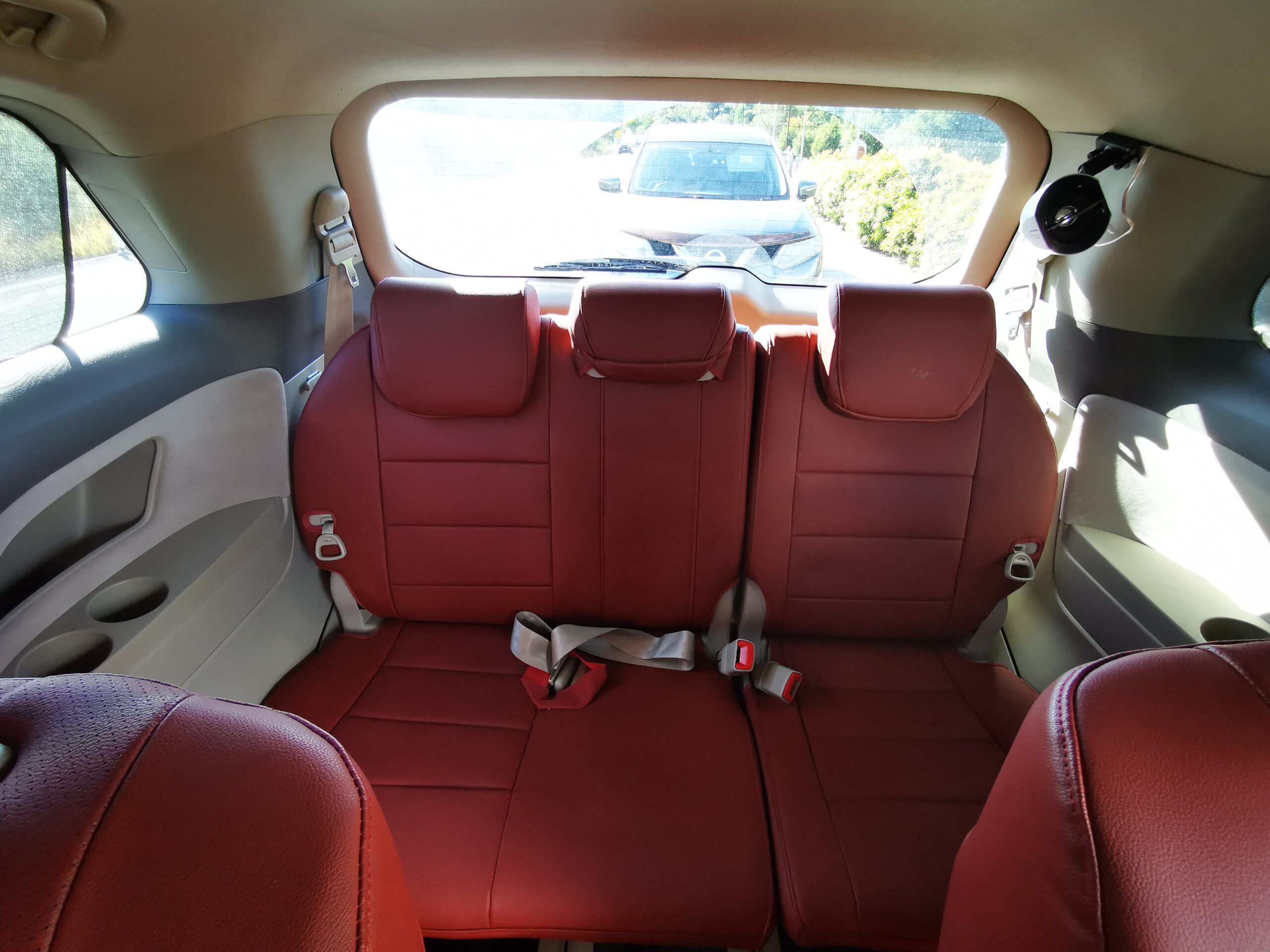 
								Toyota Estima Hybrid ahr20w 2011 full									