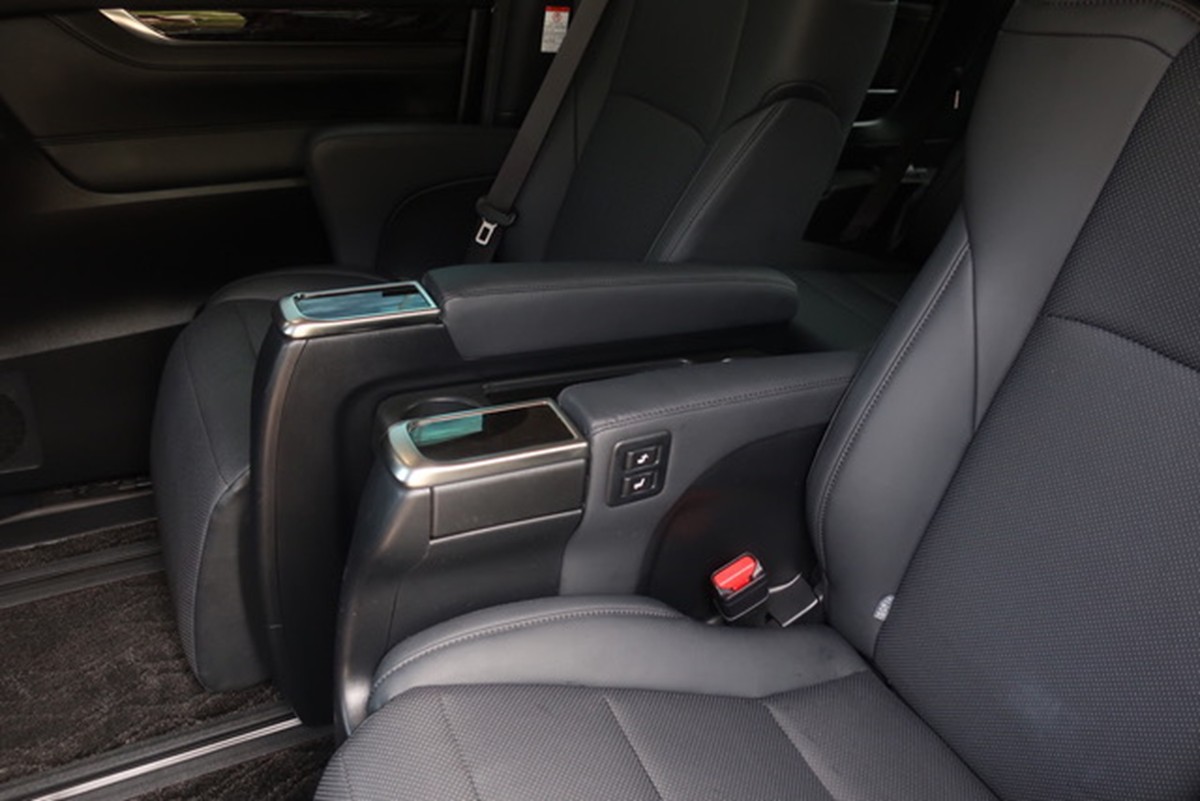 
								2021 TOYOTA ALPHARD 5D WAGON SR (HYBRID) AYH30W full									