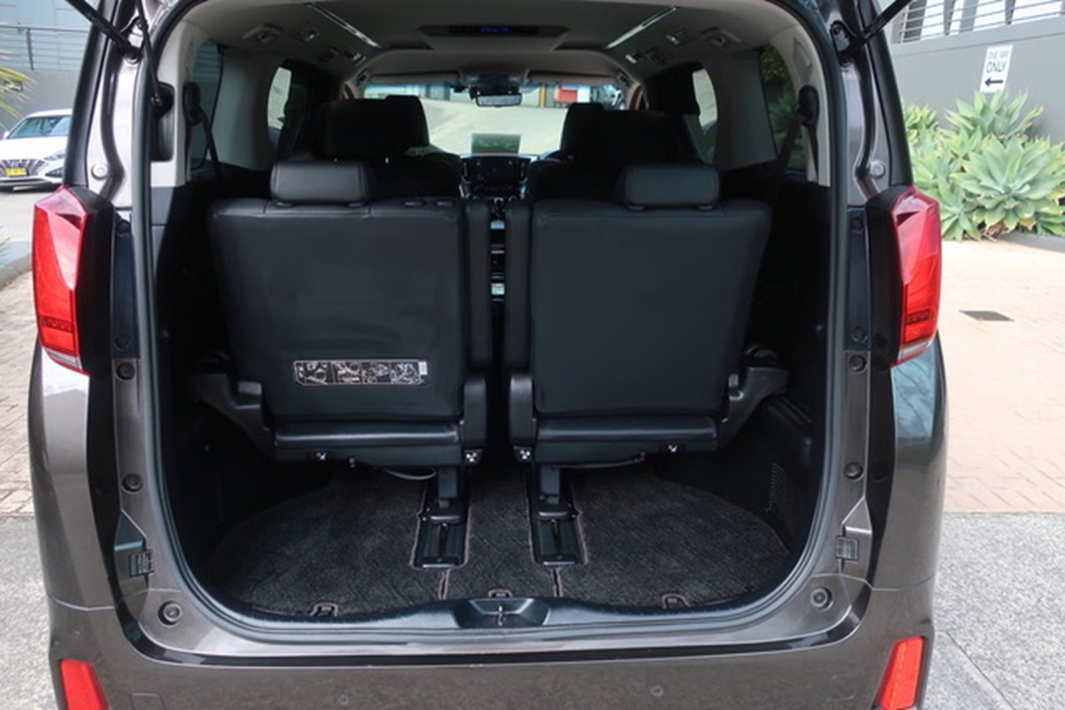 
								2021 TOYOTA ALPHARD 5D WAGON SR (HYBRID) AYH30W full									