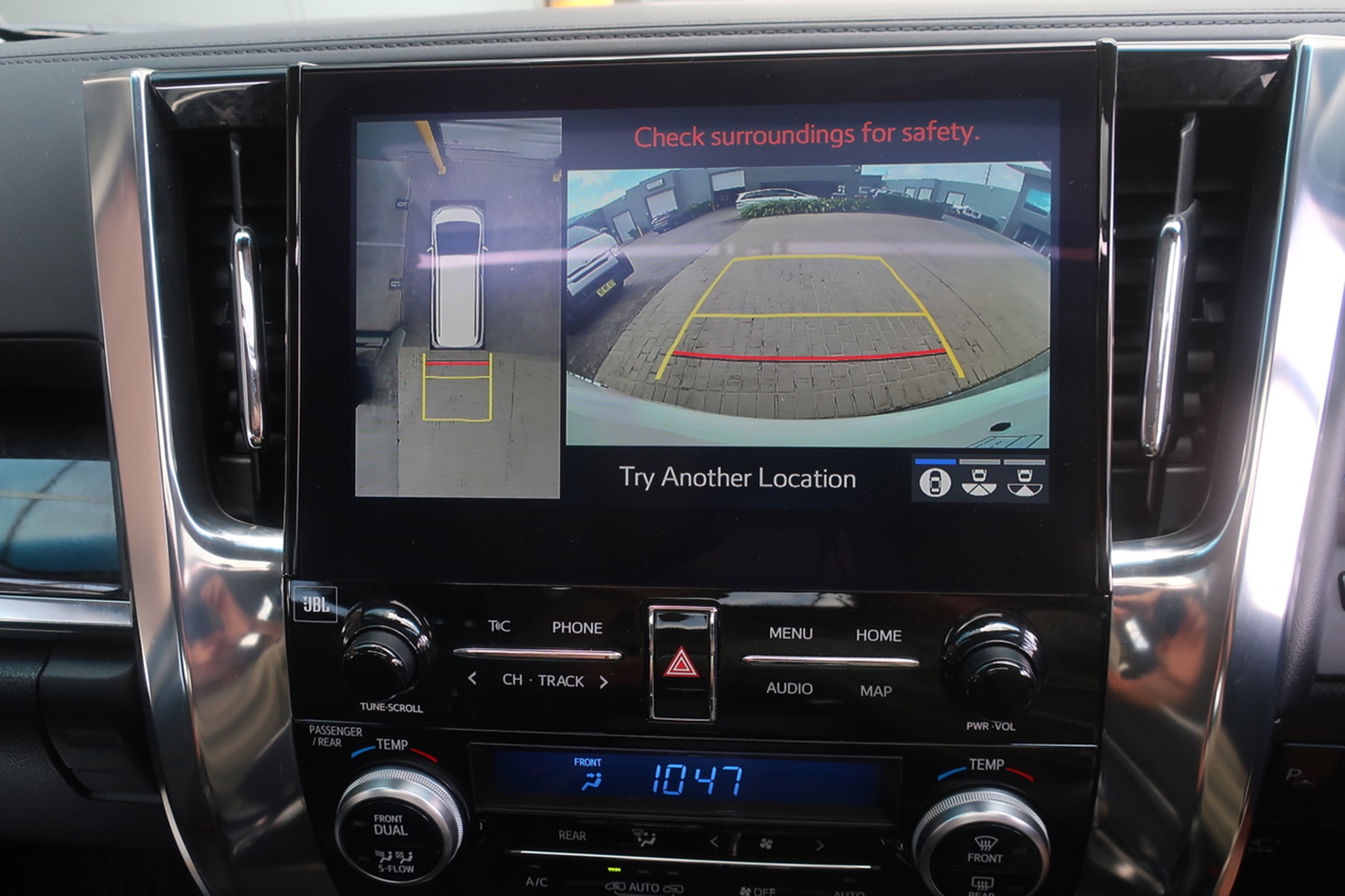 
								Toyota Vellfire Gasoline 2.5L Hybrid 2020 full									