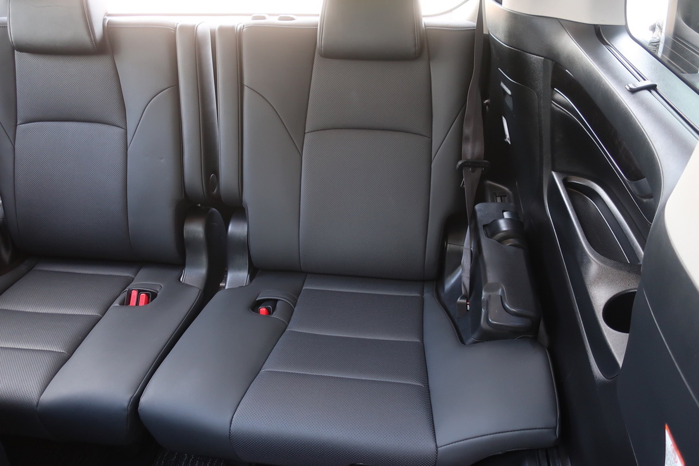 
								Toyota Vellfire Gasoline 2.5L Hybrid 2020 full									