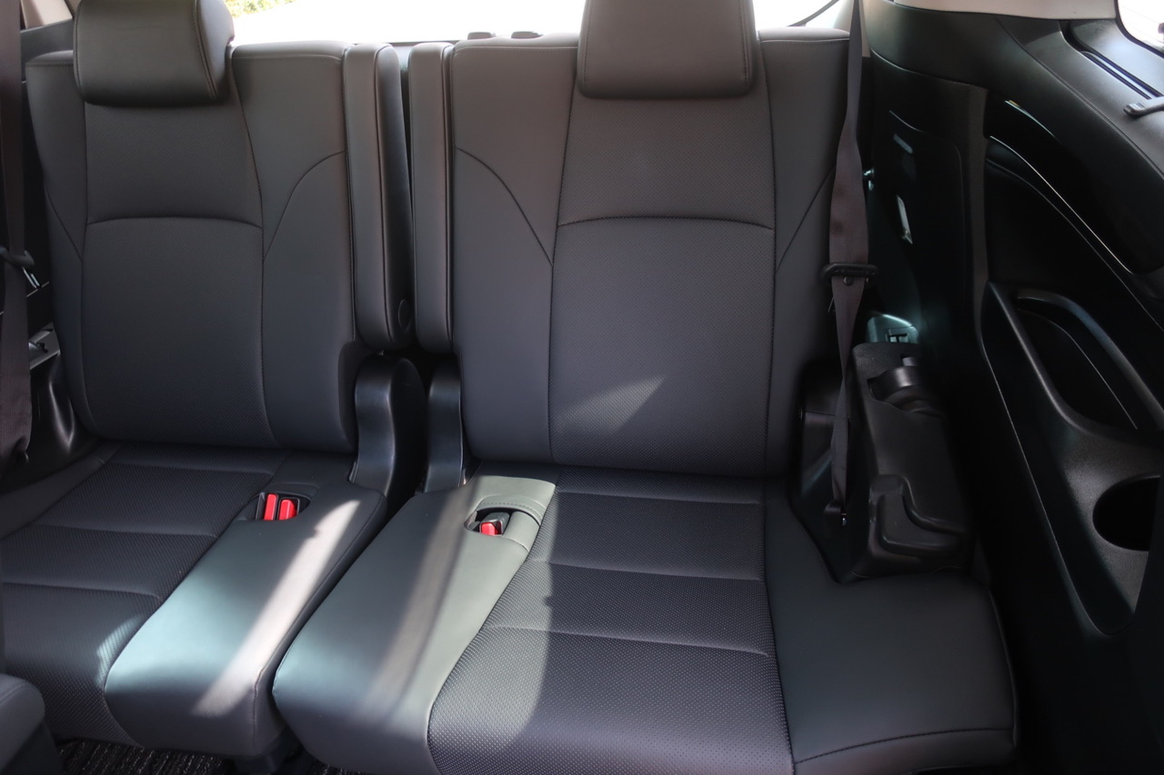 
								Toyota Vellfire Gasoline 2.5L Hybrid 2020 full									