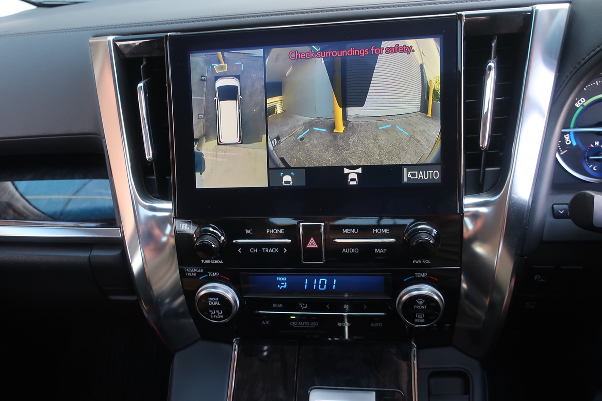 
								Toyota Alphard Gasoline 2.5L Hybrid 2020 full									