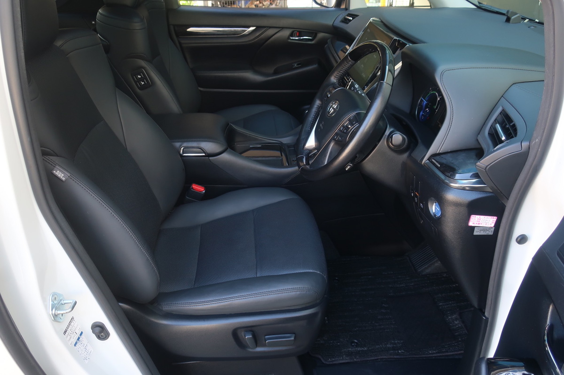 
								Toyota Alphard Gasoline 2.5L Hybrid 2020 full									