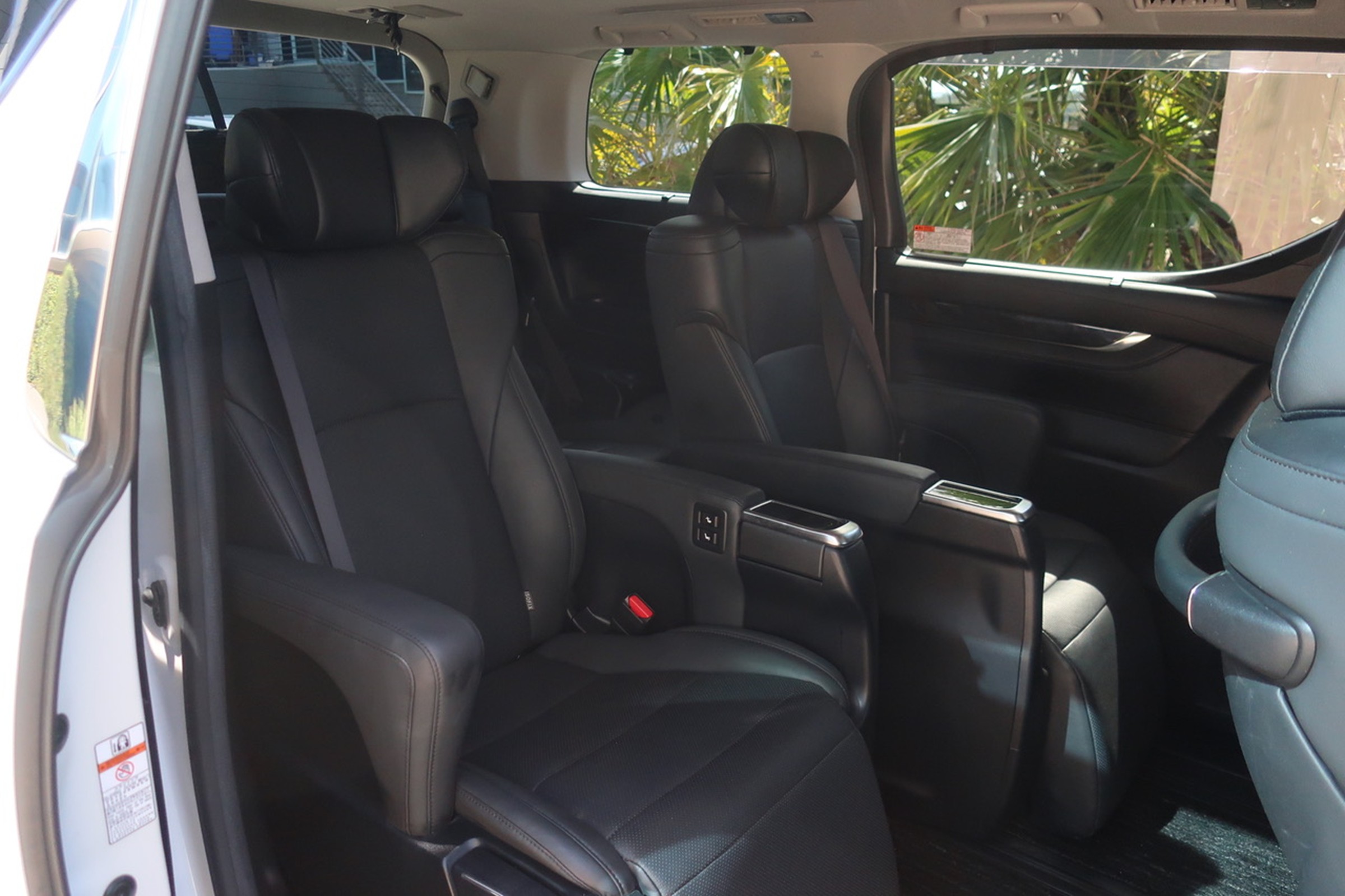 
								Toyota Alphard Gasoline 2.5L Hybrid 2020 full									