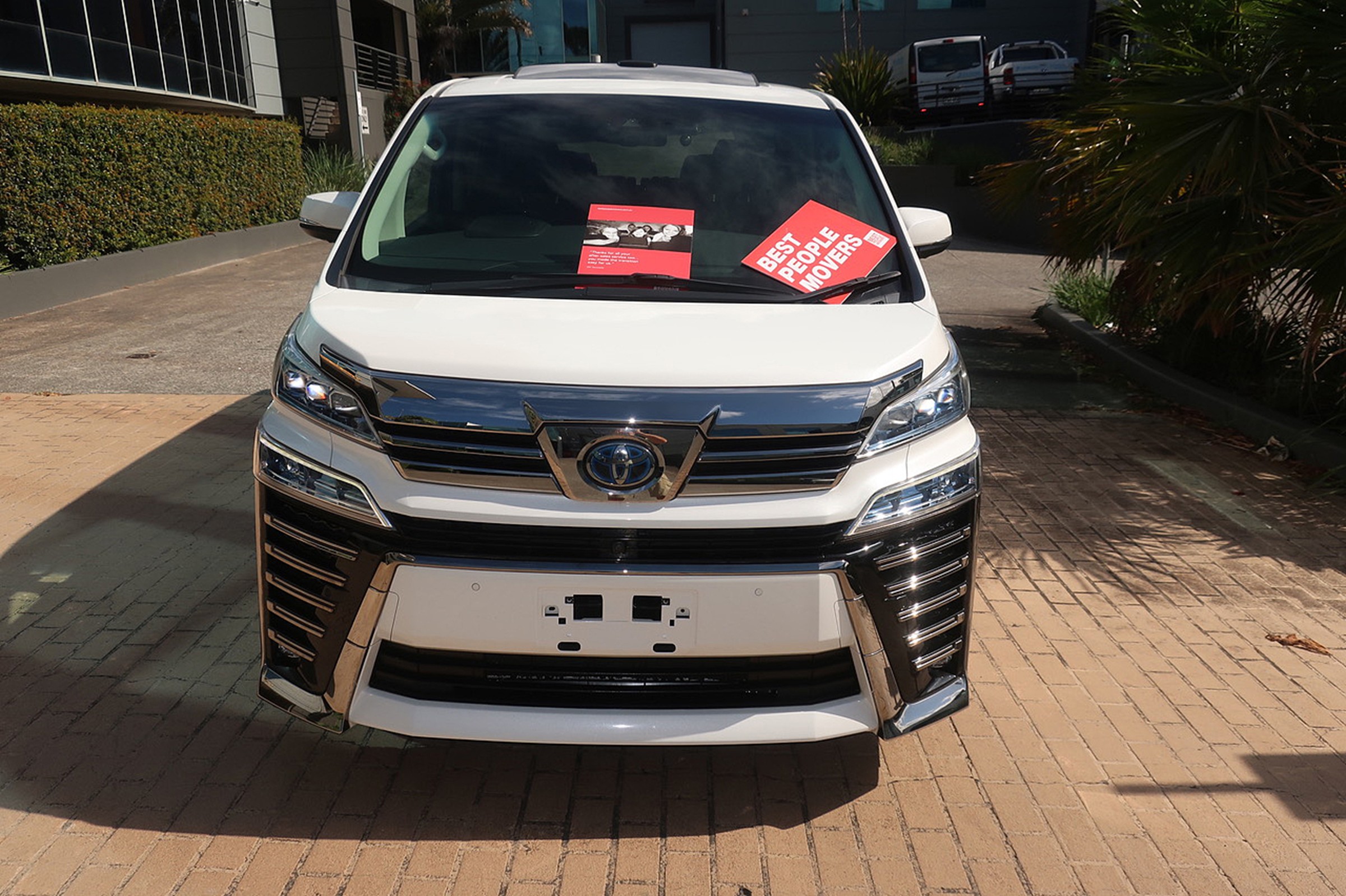 
								Toyota Vellfire Gasoline 2.5L Hybrid 2020 full									