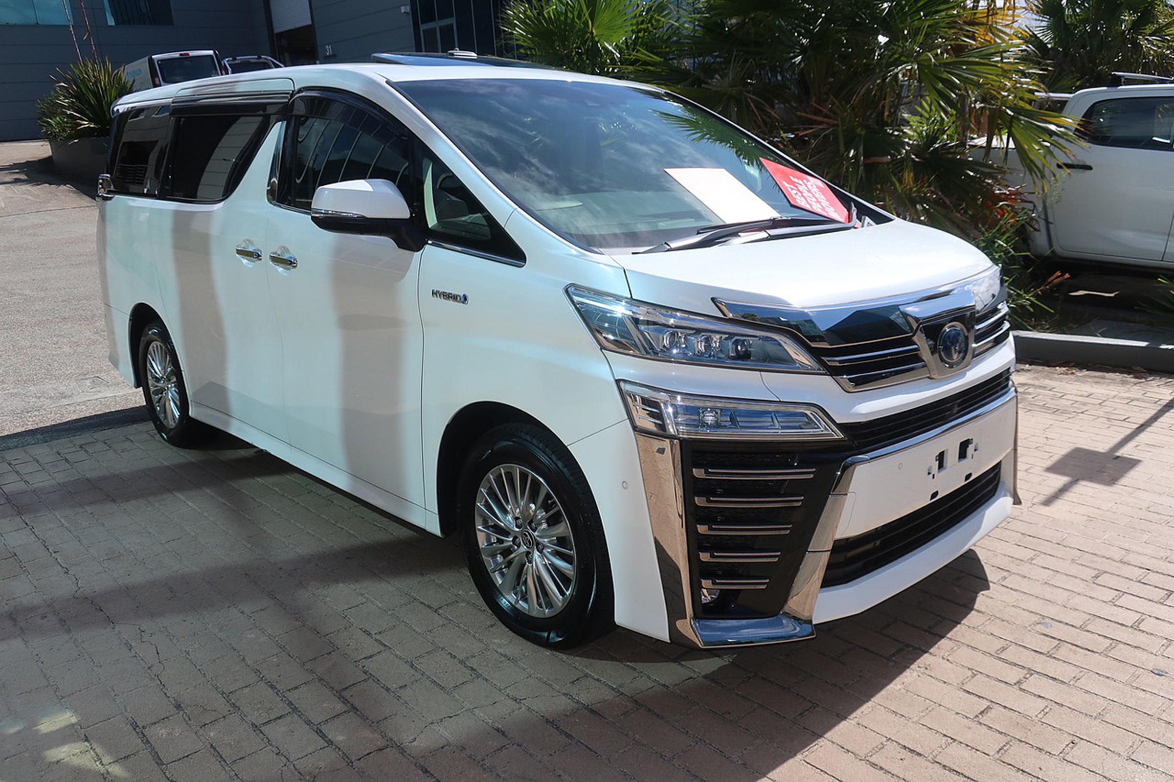 
								Toyota Vellfire Gasoline 2.5L Hybrid 2020 full									