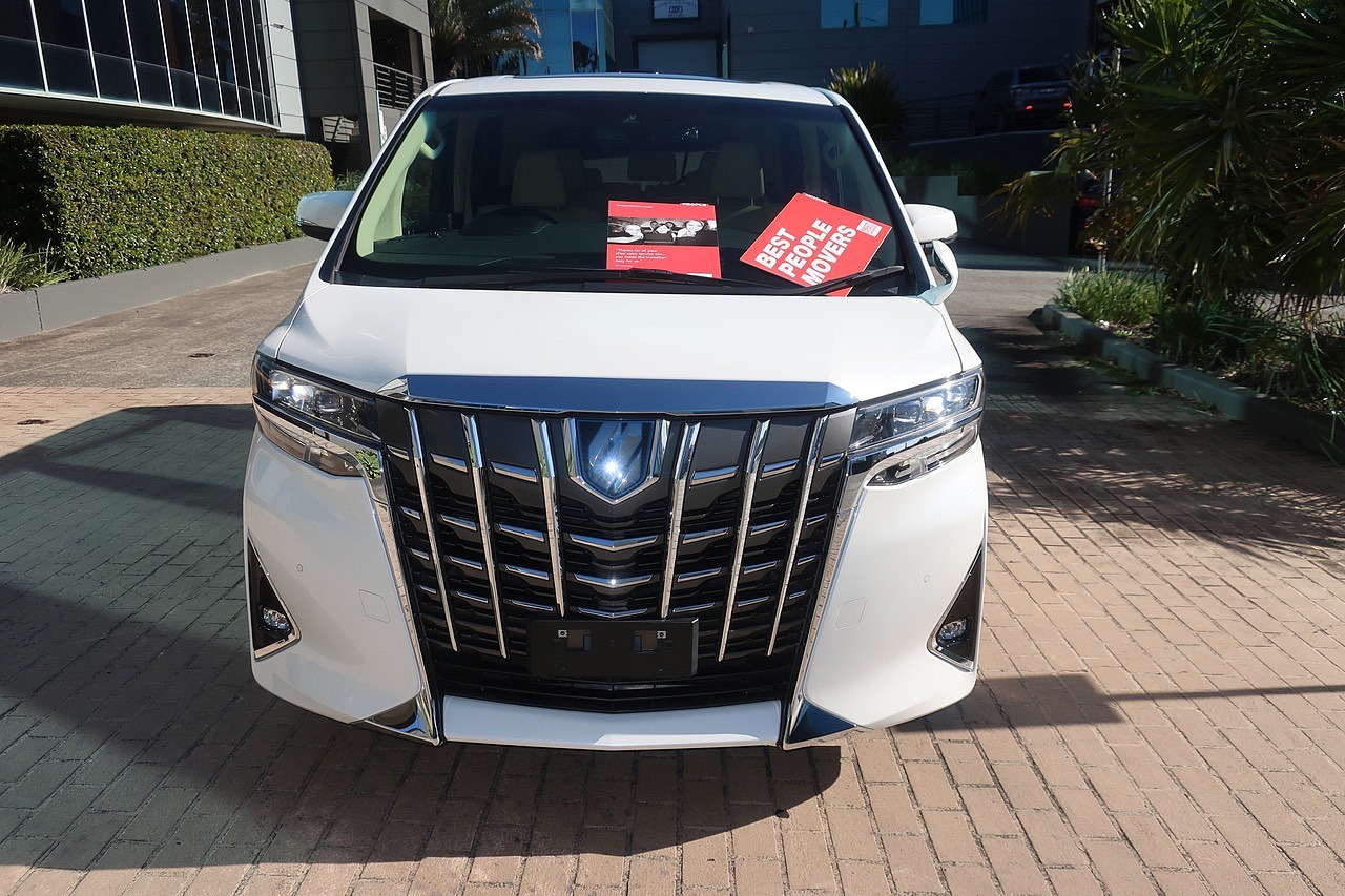 
								2020 Toyota Alphard 2.5L Hybrid full									