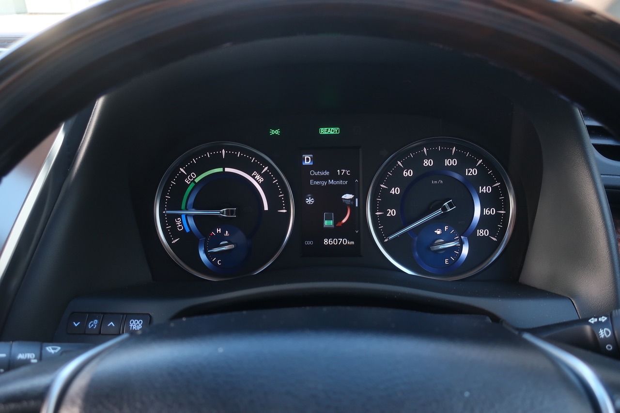 
								2020 Toyota Alphard 2.5L Hybrid full									