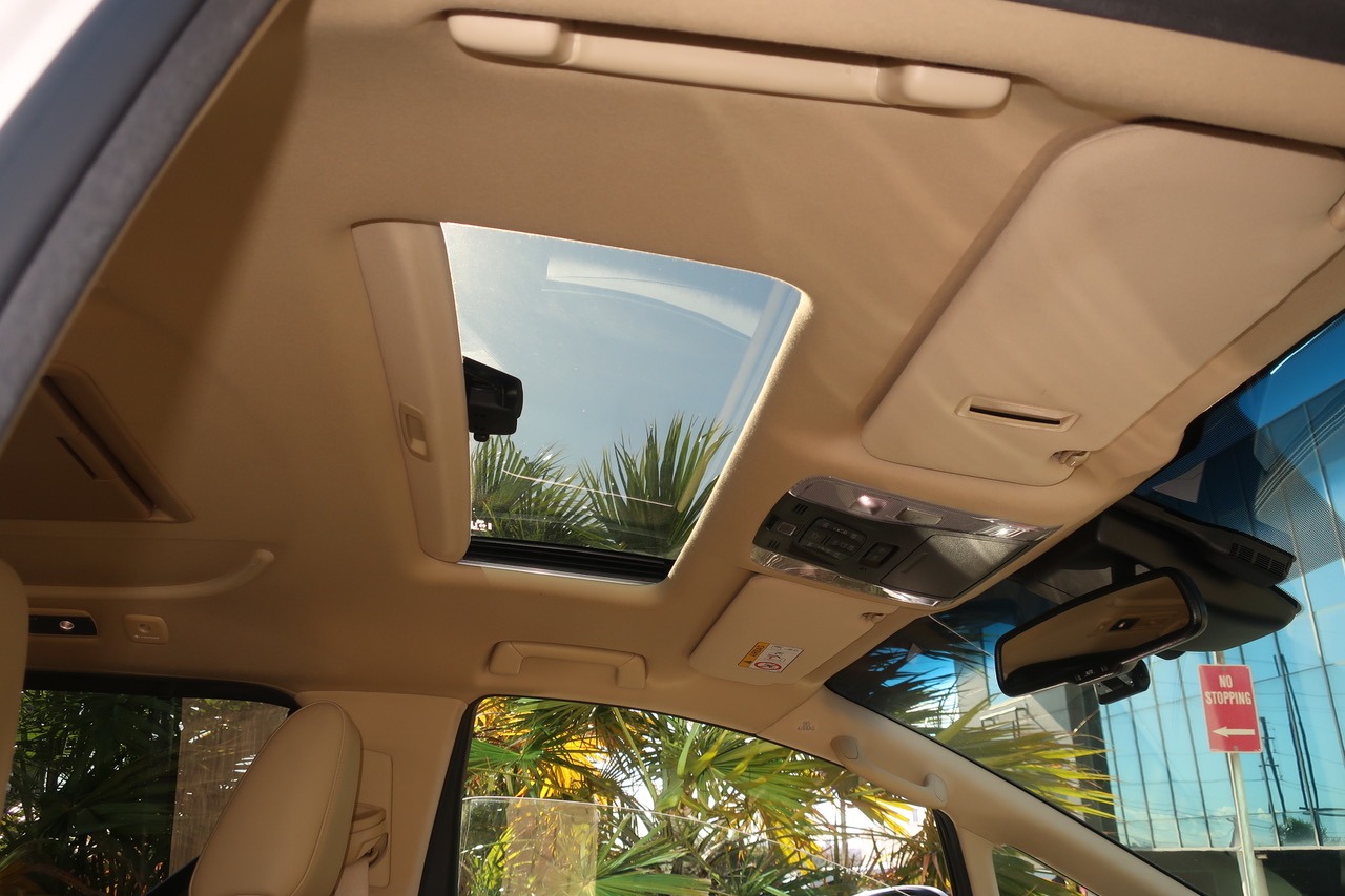 
								2020 Toyota Alphard 2.5L Hybrid full									