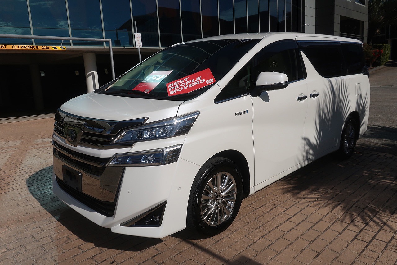 
								2020 Toyota Vellfire Hybrid full									