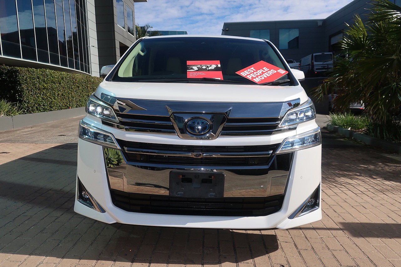 
								2020 Toyota Vellfire Hybrid full									