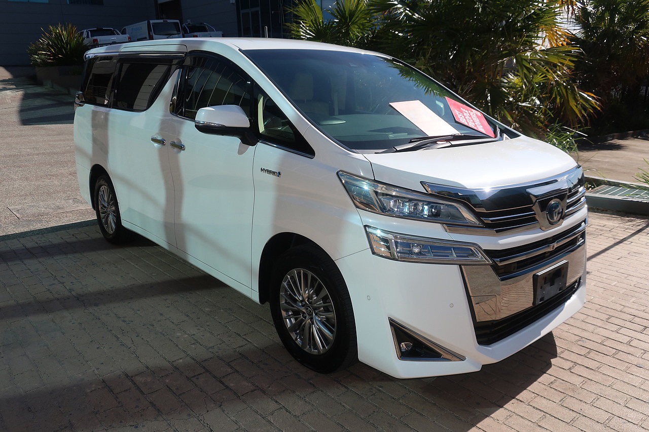
								2020 Toyota Vellfire Hybrid full									