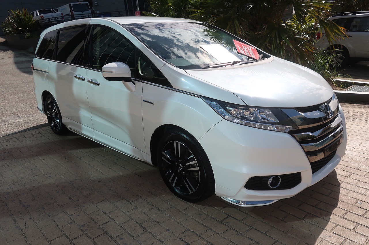 
								2017 Honda Odyssey 2.0L Hybrid full									