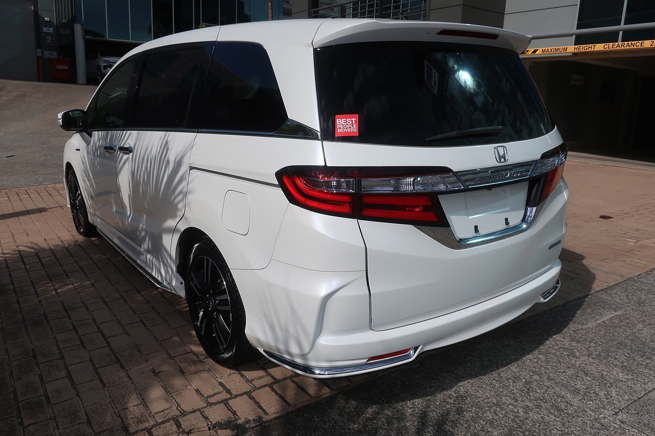 
								2017 Honda Odyssey 2.0L Hybrid full									