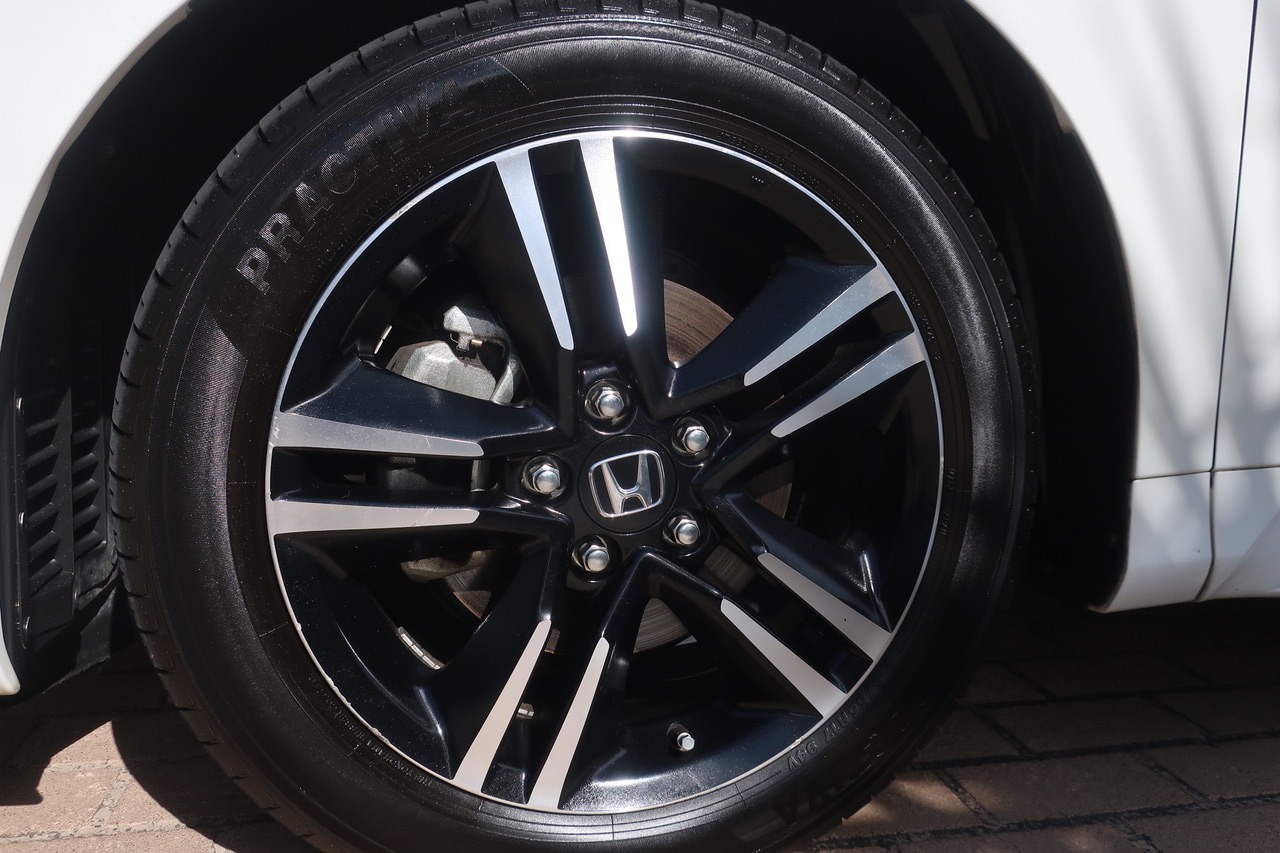 
								2017 Honda Odyssey 2.0L Hybrid full									