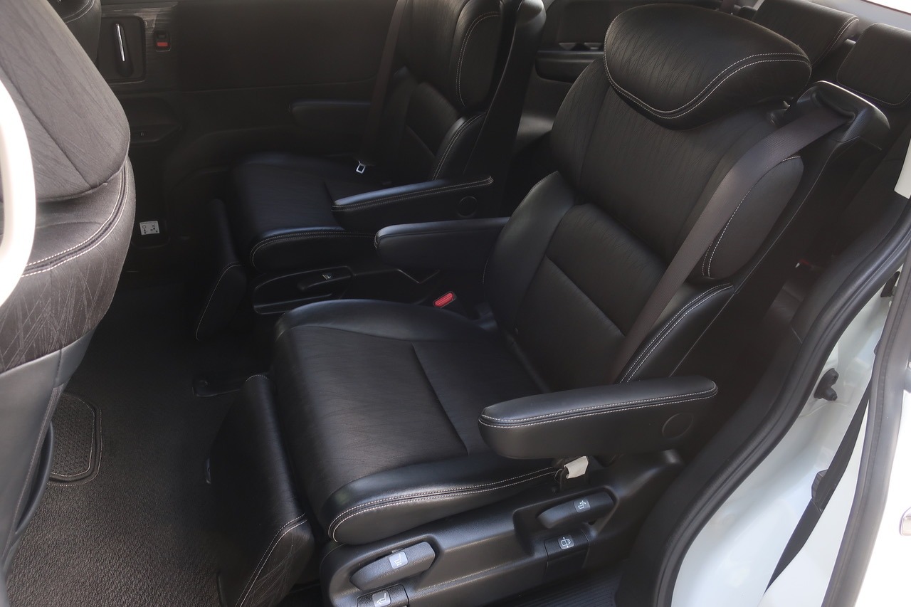 
								2017 Honda Odyssey 2.0L Hybrid full									