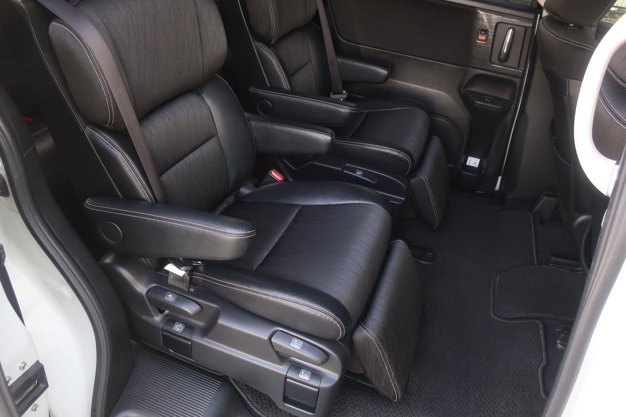 
								2017 Honda Odyssey 2.0L Hybrid full									