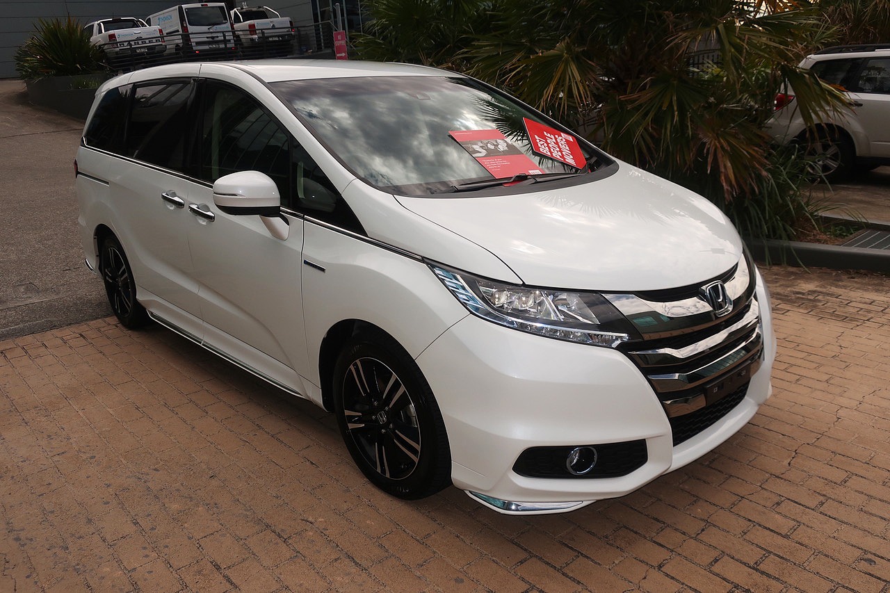 
								2017 Honda Odyssey 2.0L Hybrid full									