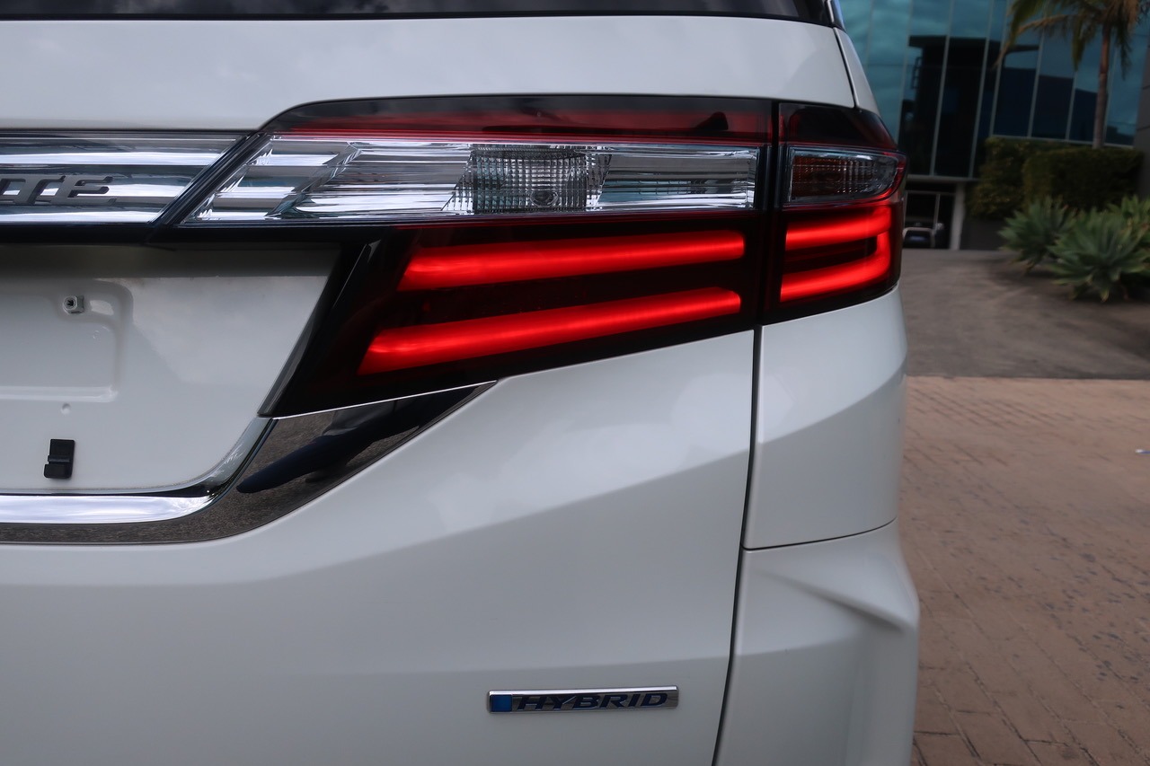 
								2017 Honda Odyssey 2.0L Hybrid full									