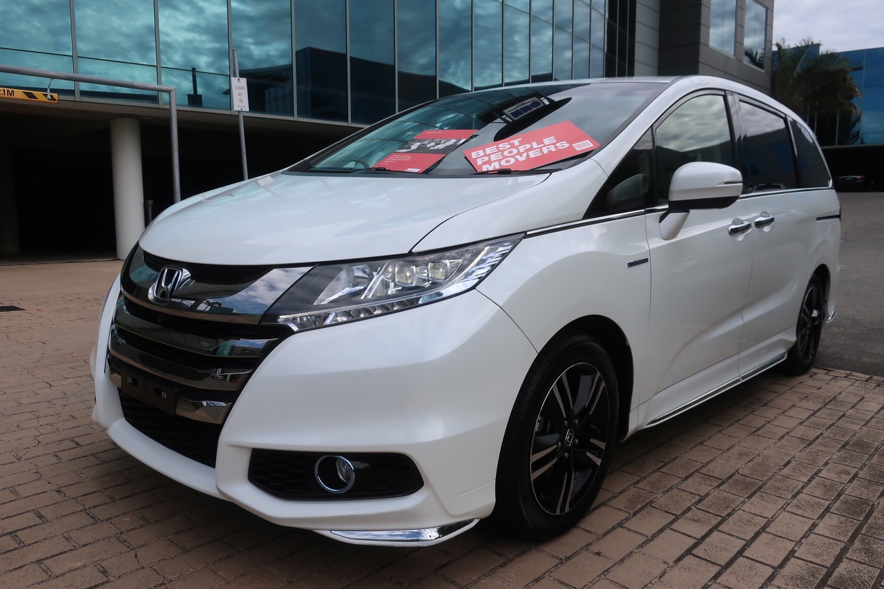 
								2017 Honda Odyssey 2.0L Hybrid full									
