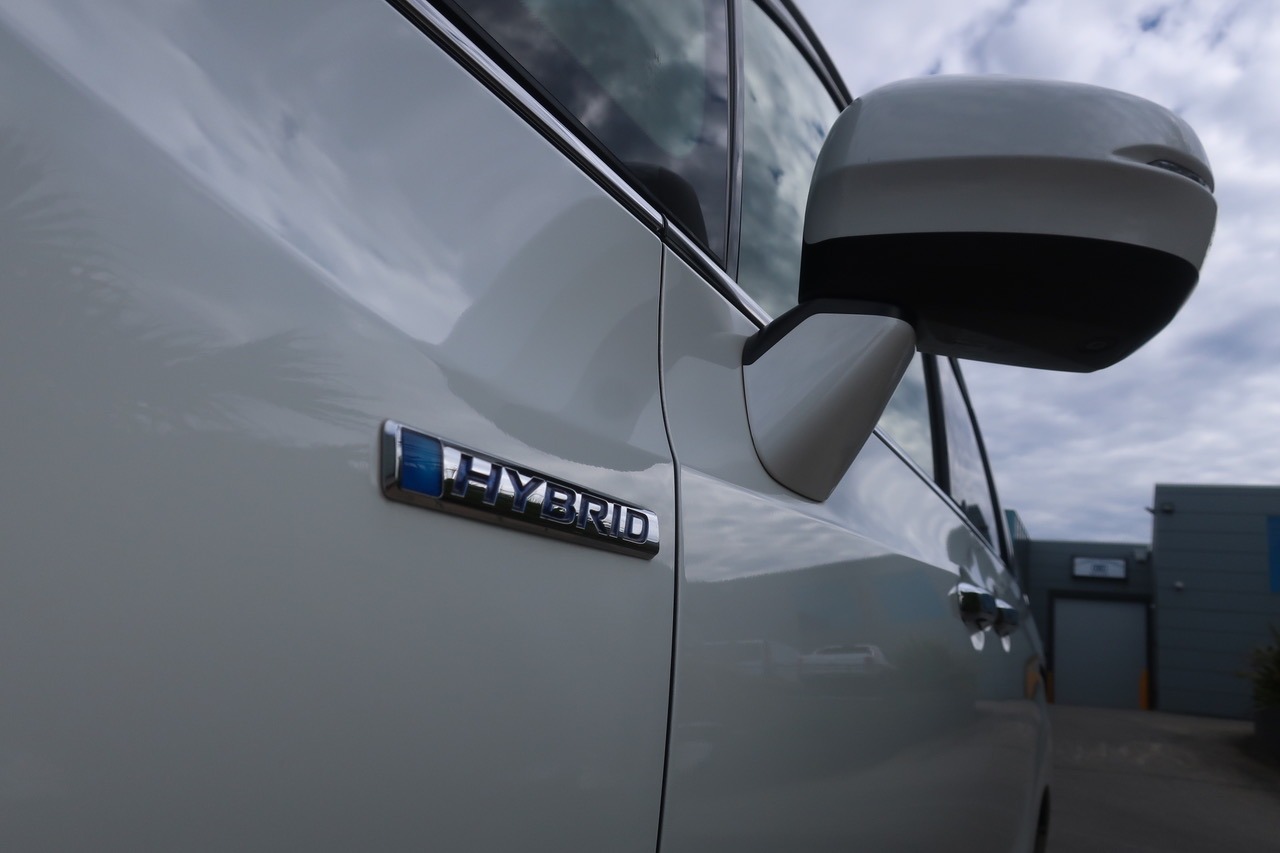 
								2017 Honda Odyssey 2.0L Hybrid full									
