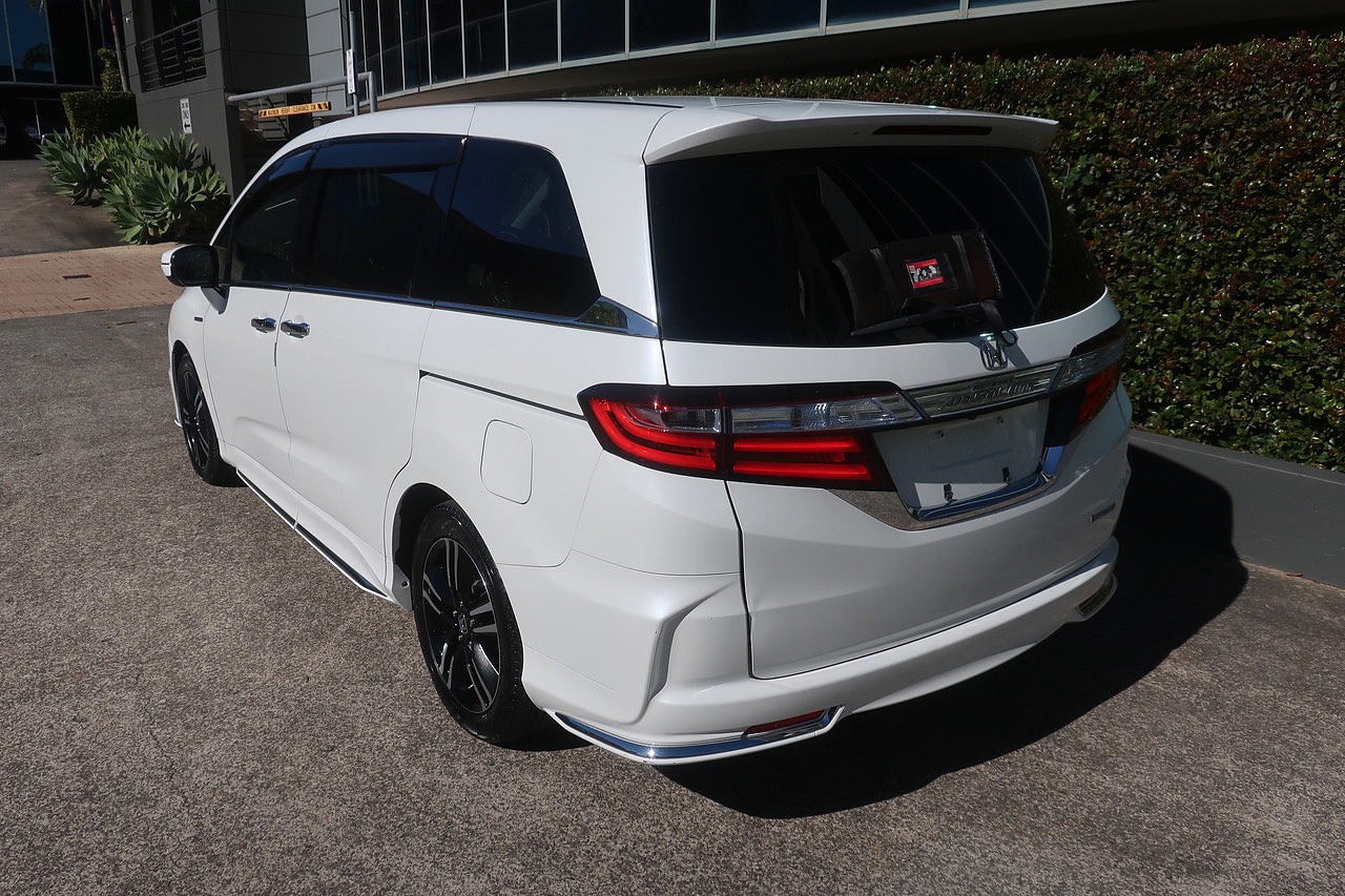 
								2017 Honda Odyssey 2.0L Hybrid full									