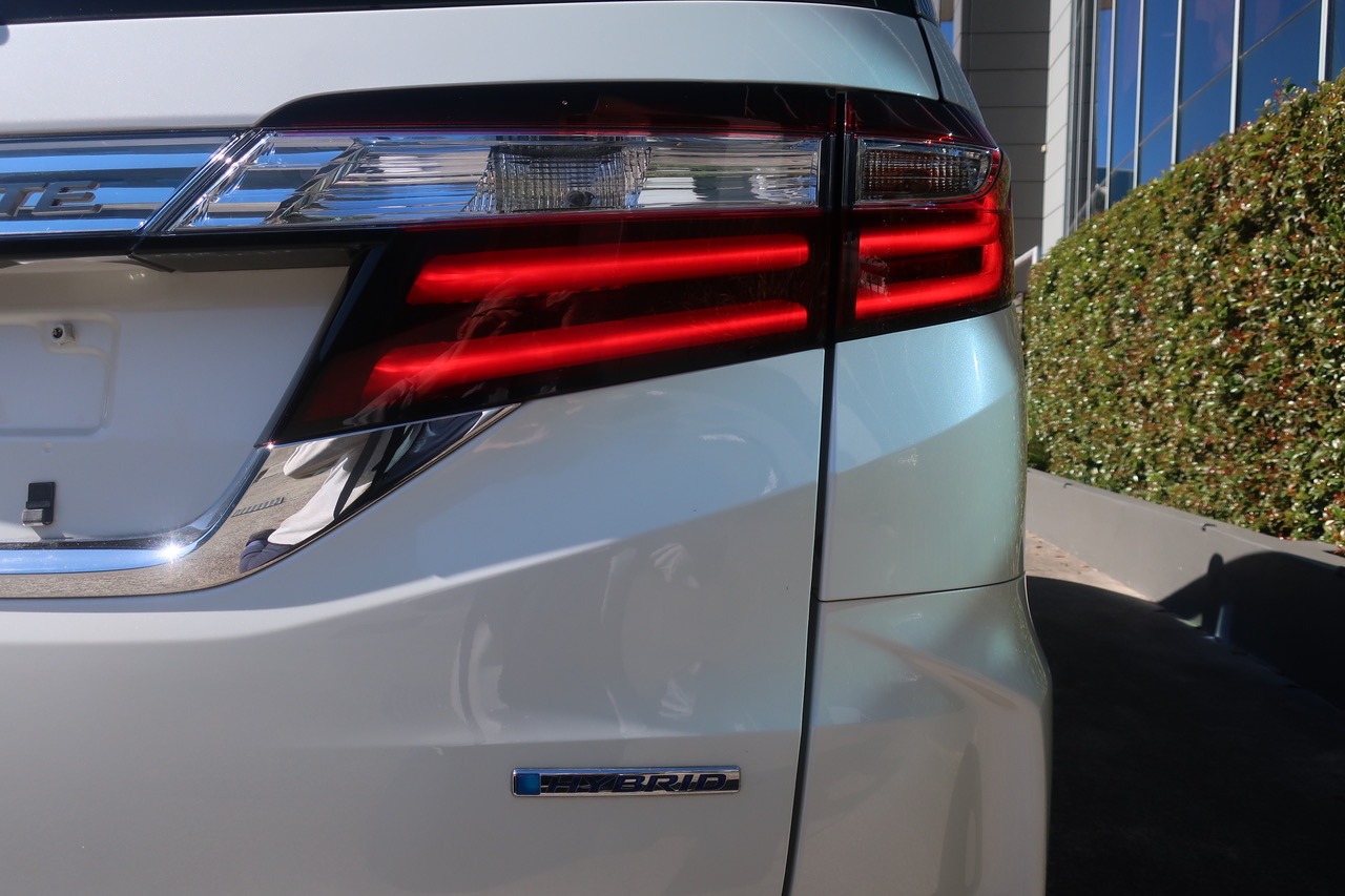 
								2017 Honda Odyssey 2.0L Hybrid full									