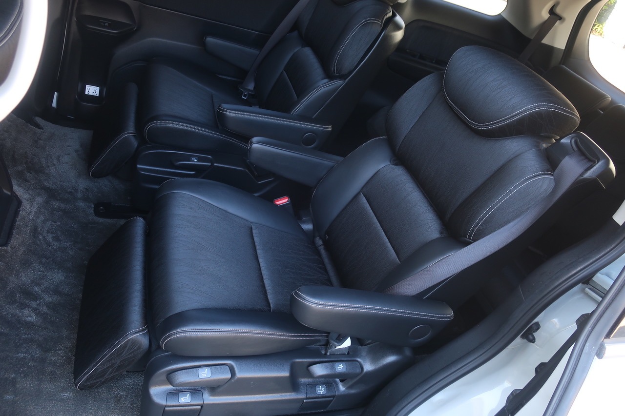 
								2017 Honda Odyssey 2.0L Hybrid full									