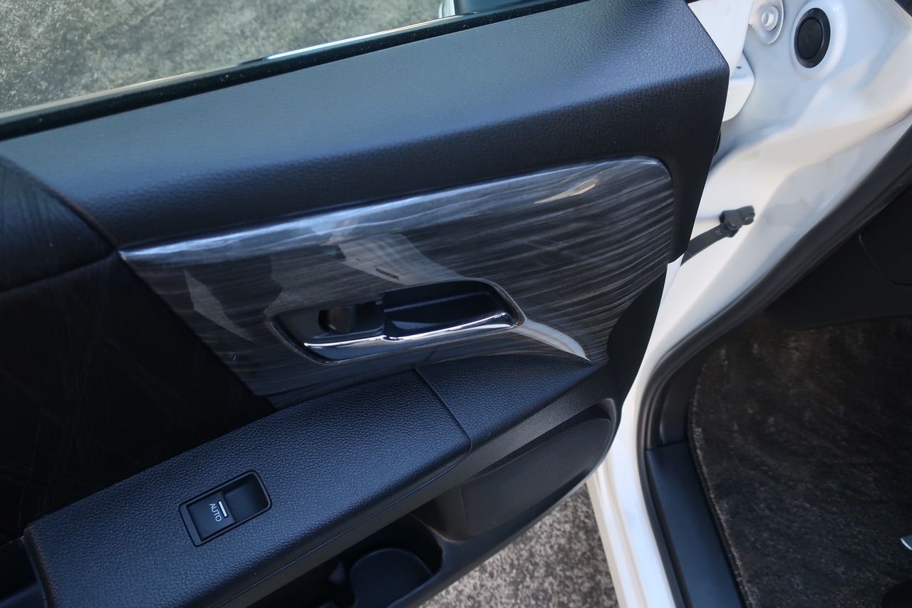 
								2017 Honda Odyssey 2.0L Hybrid full									