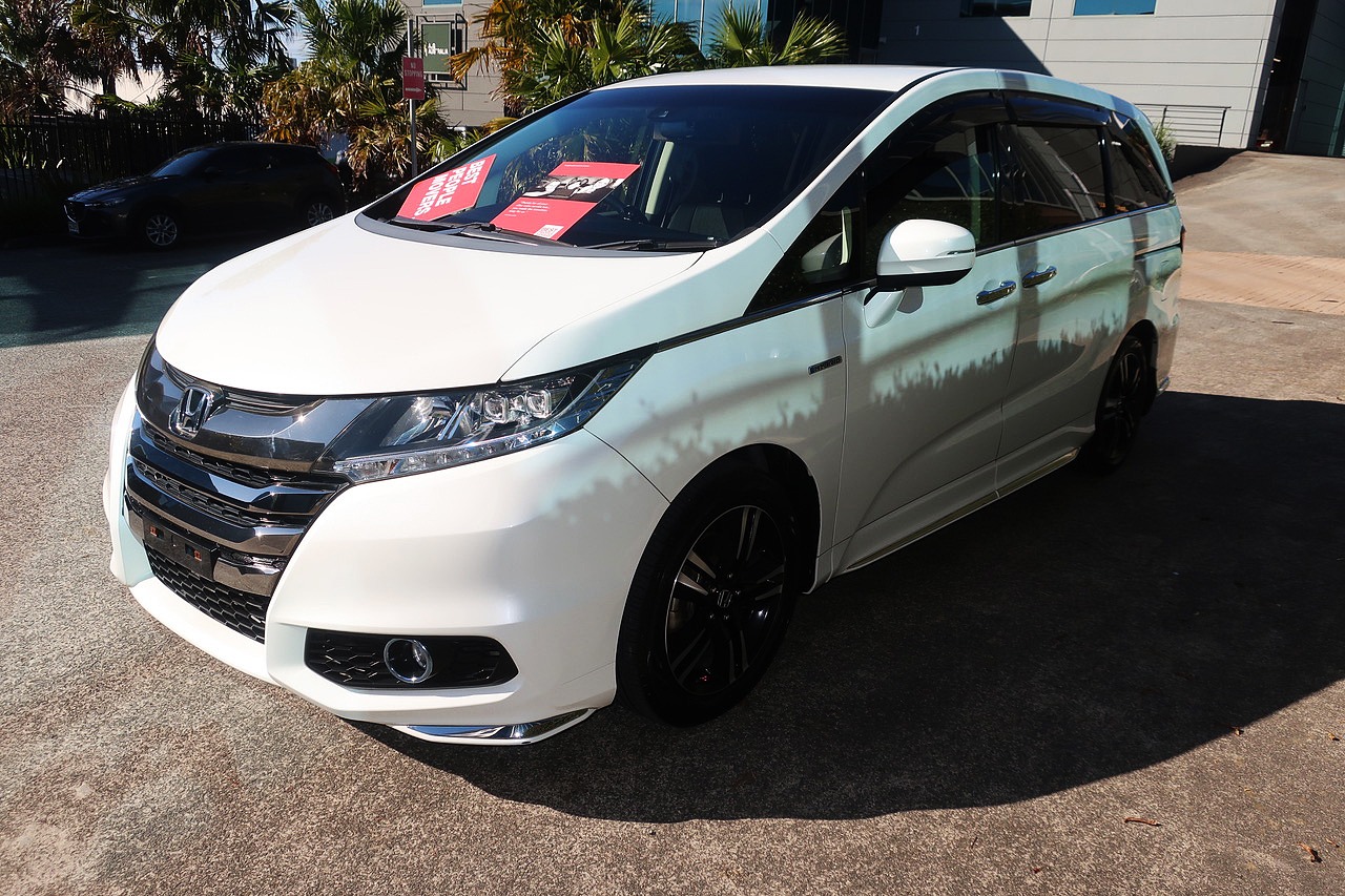 
								Honda Odyssey Hybrid 2016 full									