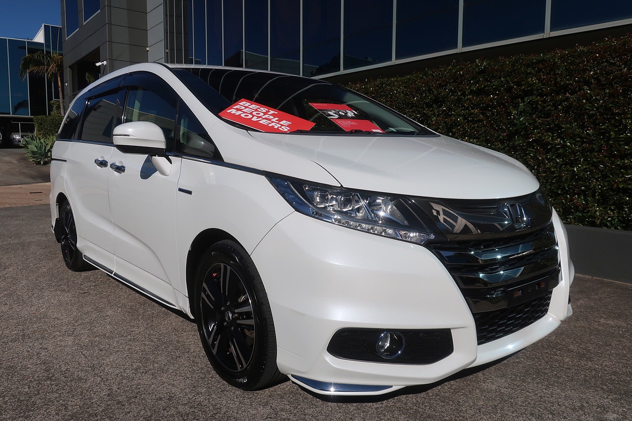 
								Honda Odyssey Hybrid 2016 full									