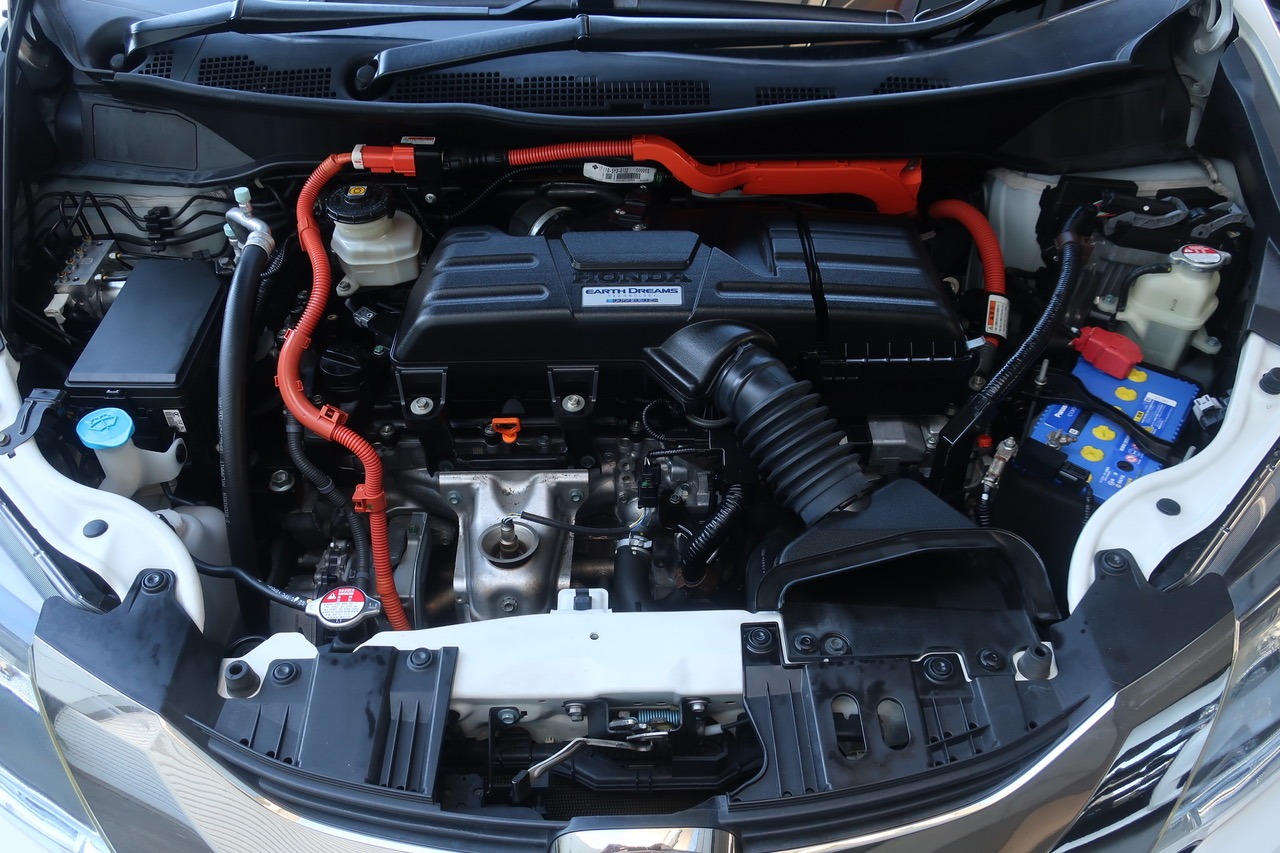 
								Honda Odyssey Hybrid 2016 full									