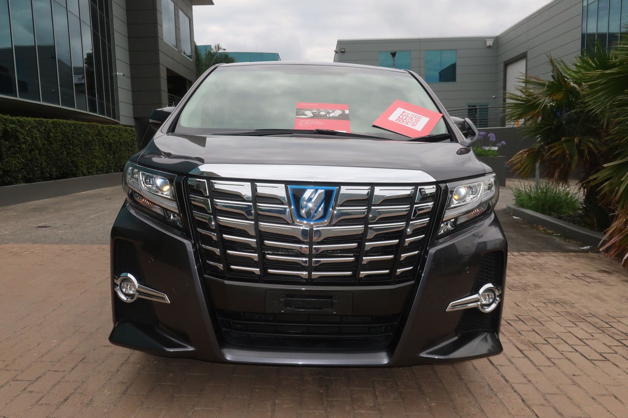 
								Toyota Alphard Hybrid 2.5L Hybrid 2018 full									