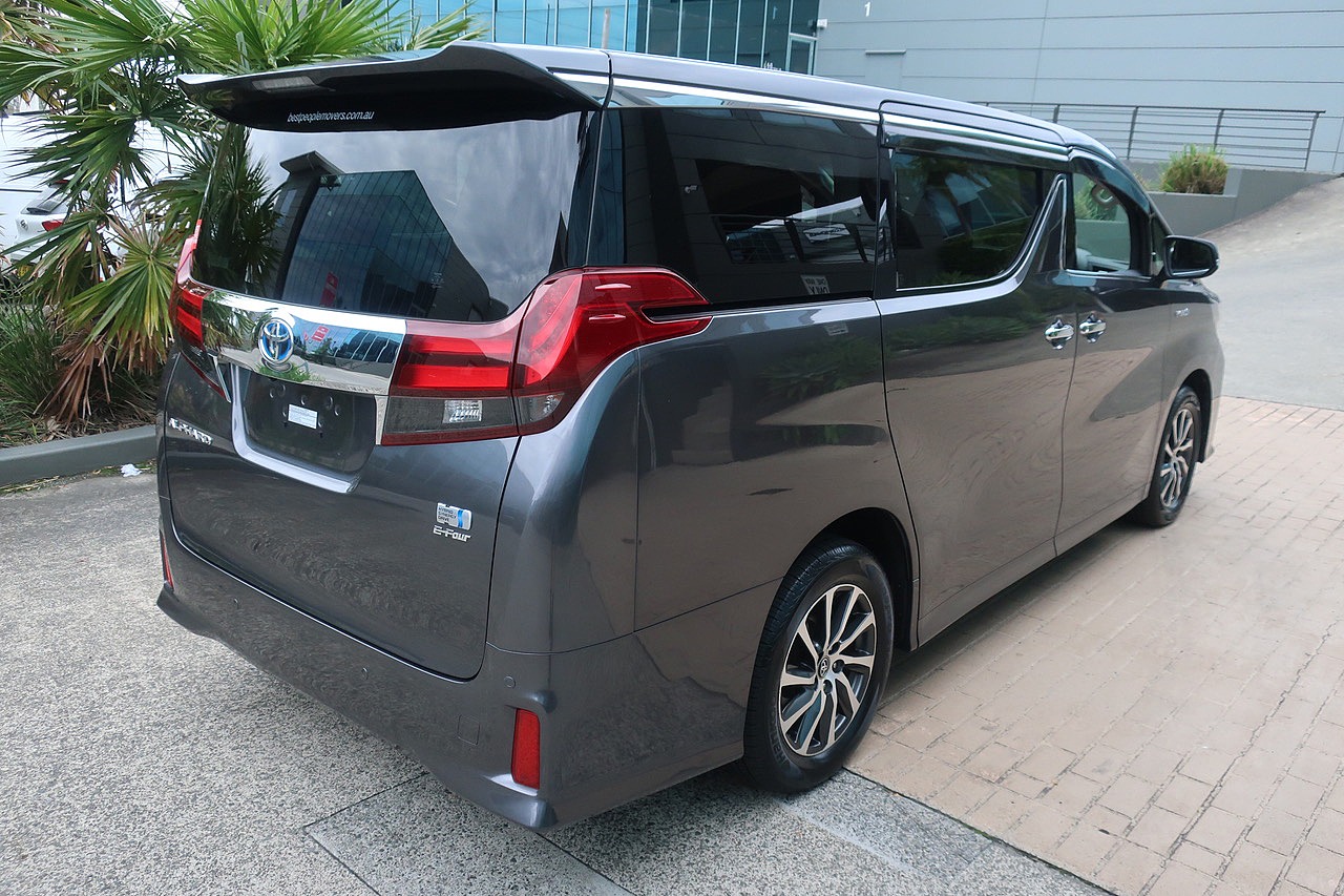 
								Toyota Alphard Hybrid 2.5L Hybrid 2018 full									