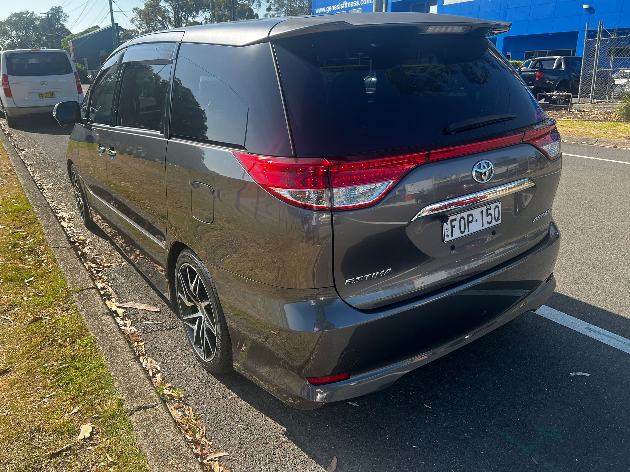 
								Toyota Estima 2010 ACR50 full									