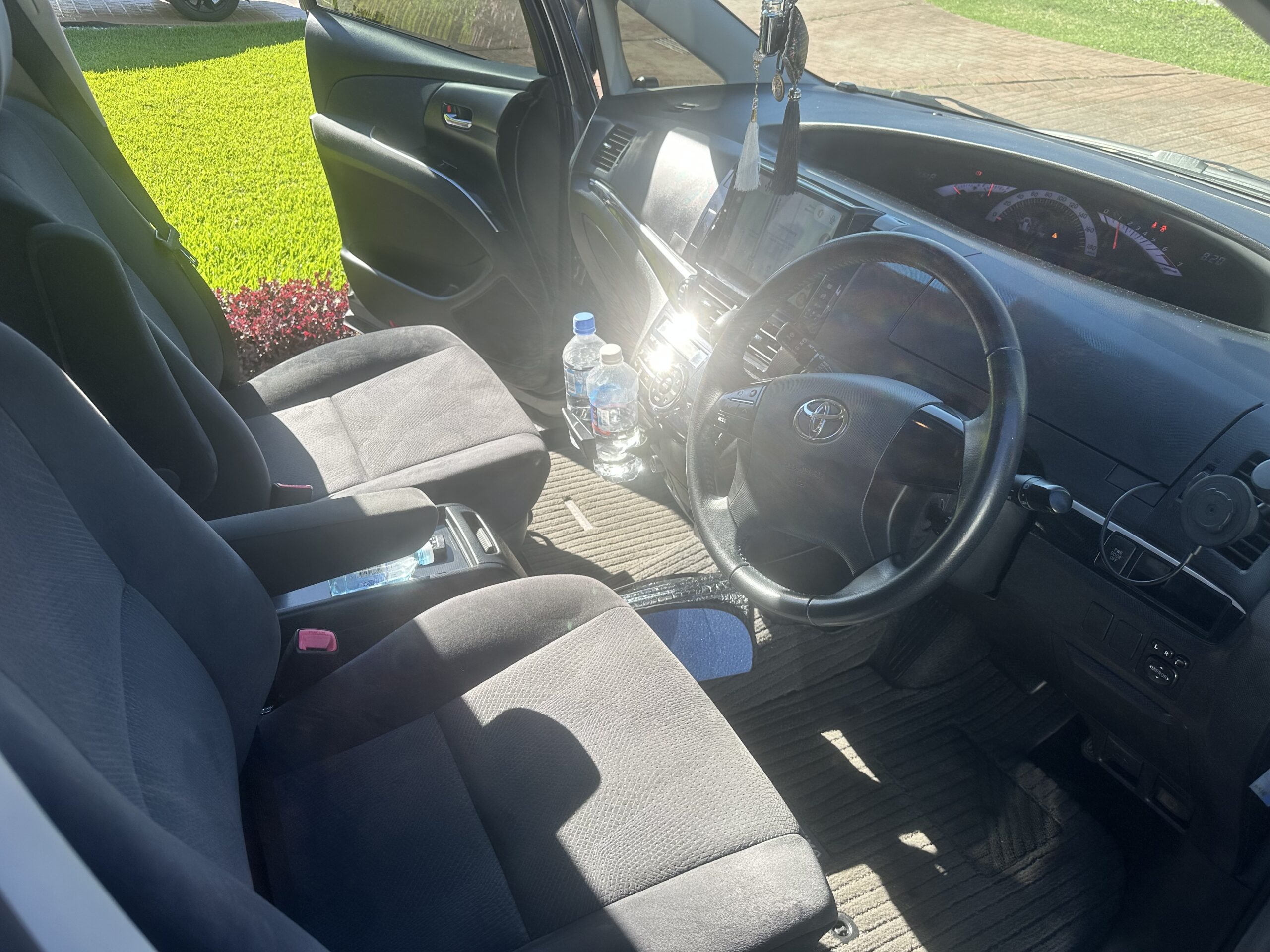 
								2013 Toyota Estima 2.4L full									