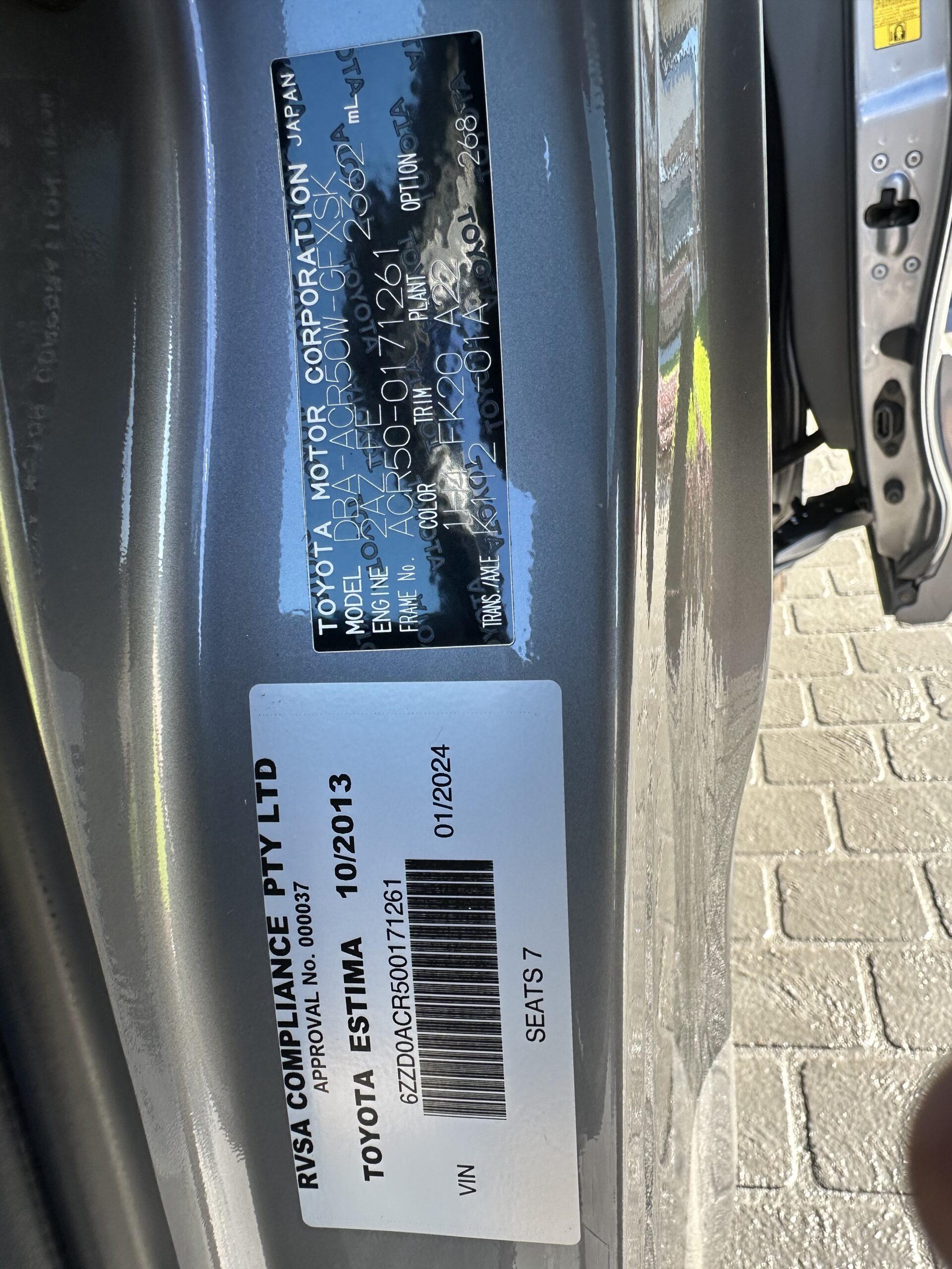 
								2013 Toyota Estima 2.4L full									